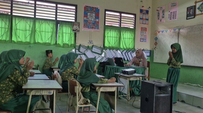 Listika Guru MIN 4 Sarolangun Laksanakan Tugas Akhir PPG Dalam Jabatan Sarolangun