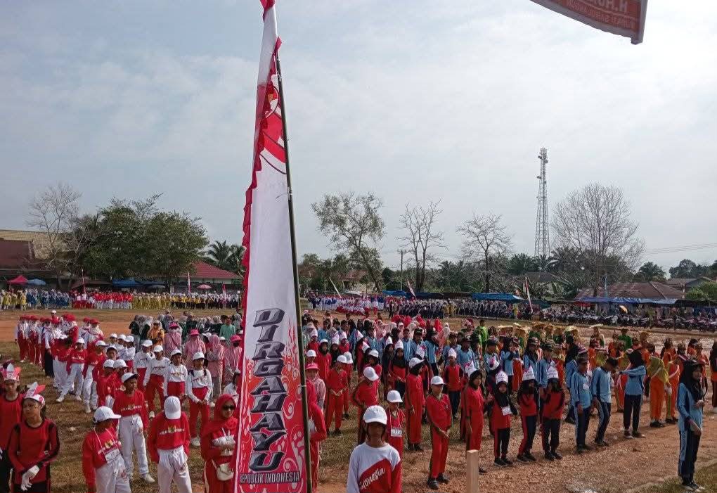  Senam Indonesia Hebat di Lapangan Madinapura Berlangsung Meriah